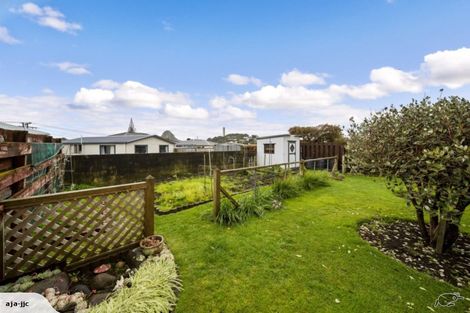 Photo of property in 33 Rosendale Avenue, Spotswood, New Plymouth, 4310