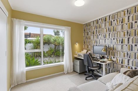 Photo of property in 49a Olive Terrace, Paraparaumu Beach, Paraparaumu, 5032