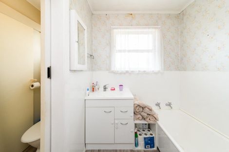 Photo of property in 8 Anakiwa Street, Kelvin Grove, Palmerston North, 4414