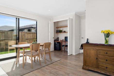 Photo of property in 122 Puhirake Crescent, Pyes Pa, Tauranga, 3112