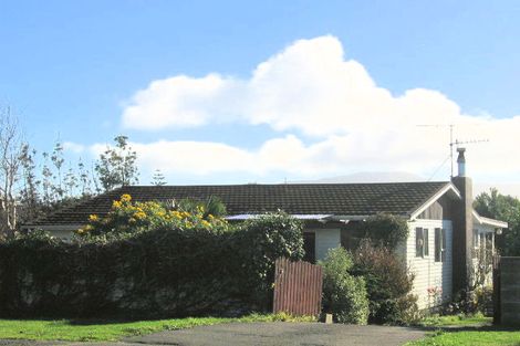 Photo of property in 11 Francis Road, Paraparaumu Beach, Paraparaumu, 5032