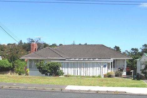 Photo of property in 2/22 Elliott Avenue, Bayview, Auckland, 0629