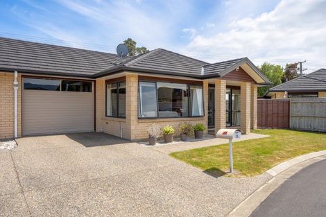 Photo of property in 25 Ian Peter Way, Otaki, 5512