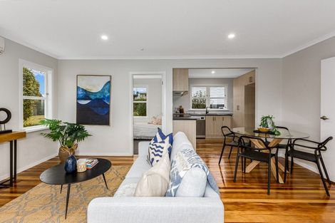 Photo of property in 14 Highbury Drive, Levin, 5510