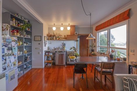 Photo of property in 112 Duncan Terrace, Kilbirnie, Wellington, 6022