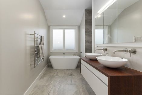 Photo of property in 56 Oakdale Drive, Kinloch, Taupo, 3377