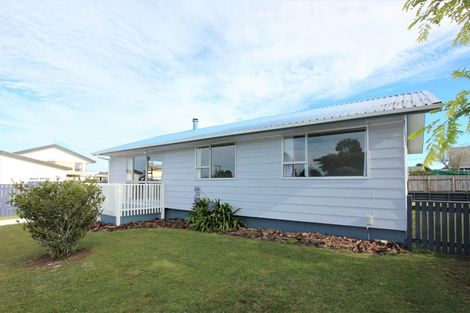 Photo of property in 29 Kowhai Street, Inglewood, 4330