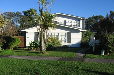 Photo of property in 12 Sunnyhill Crescent, Sunnyhills, Auckland, 2010