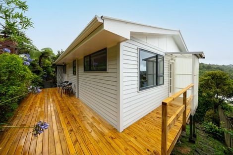 Photo of property in 2/14 Doris Gordon Crescent, Crofton Downs, Wellington, 6035