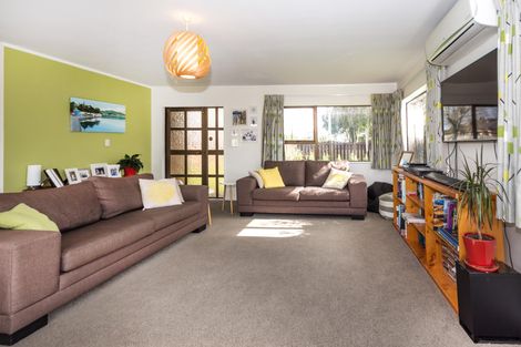 Photo of property in 19 Valley Road, Pukekohe, 2120