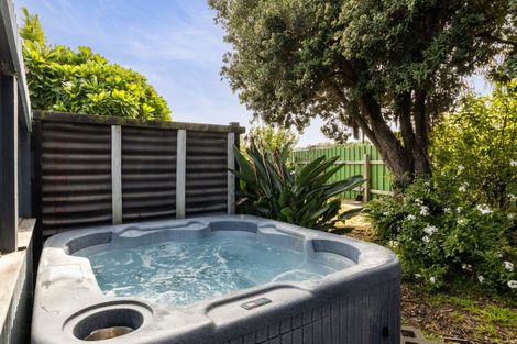 Photo of property in 66 Rogers Road, Bay View, Napier, 4104