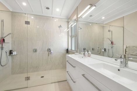 Photo of property in 2 Hidden Hills Drive, Wanaka, 9305