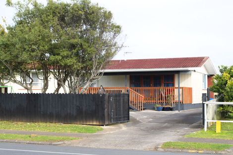 Photo of property in 13 Harania Avenue, Favona, Auckland, 2024