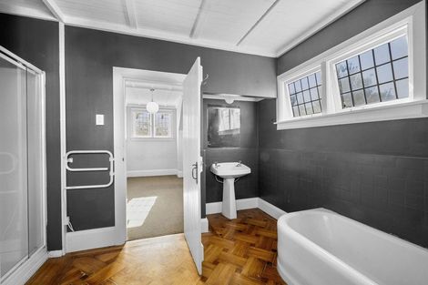 Photo of property in 18a Annandale Street, Lynmouth, New Plymouth, 4310