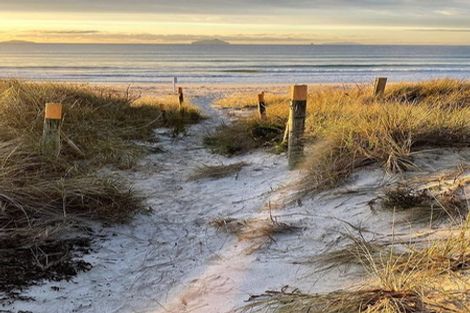 Photo of property in 14 Surfside Lane, Ruakaka, 0116