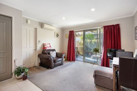 Photo of property in 2/241 Matsons Avenue, Papanui, Christchurch, 8053