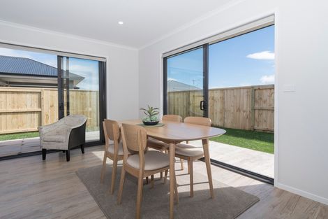 Photo of property in 122 Puhirake Crescent, Pyes Pa, Tauranga, 3112