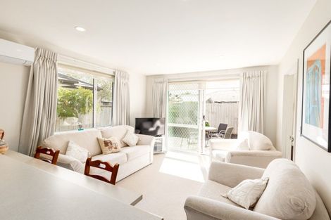 Photo of property in 256d Hills Road, Mairehau, Christchurch, 8013