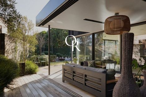 Photo of property in 65 Pitau Road, Mount Maunganui, 3116