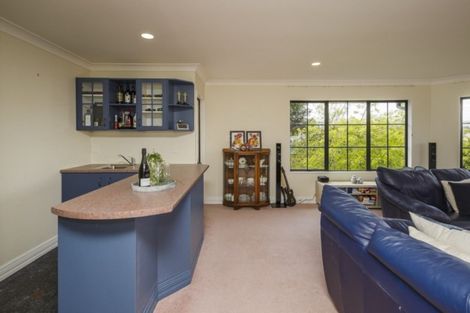 Photo of property in 5 Kilkenny Place, Fitzherbert, Palmerston North, 4410