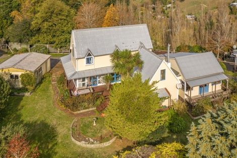 Photo of property in 52 Shakespeare Road, Bastia Hill, Whanganui, 4500