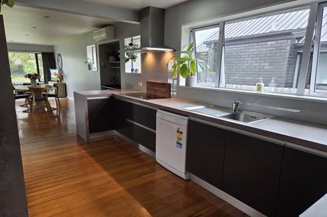 Photo of property in 15 Lees Road, Strowan, Christchurch, 8052