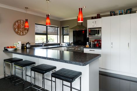 Photo of property in 63d James Line, Kelvin Grove, Palmerston North, 4414