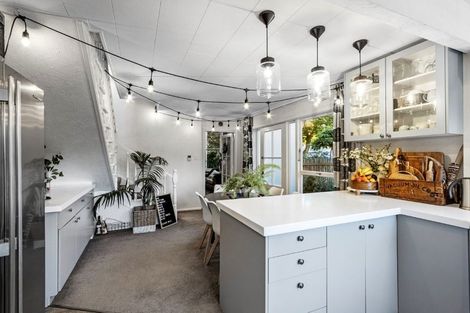 Photo of property in 9 Lake Terrace Road, Burwood, Christchurch, 8061