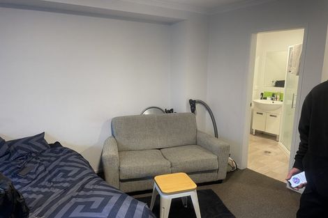 Photo of property in 2/28 Hunter Street, Hamilton Lake, Hamilton, 3204