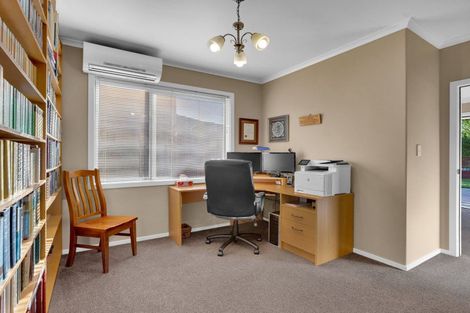 Photo of property in 2 Cranmer Close, Rototuna North, Hamilton, 3210