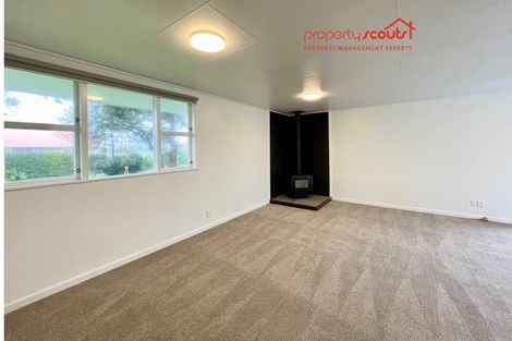 Photo of property in 6 Calgher Avenue, Waitara, 4320