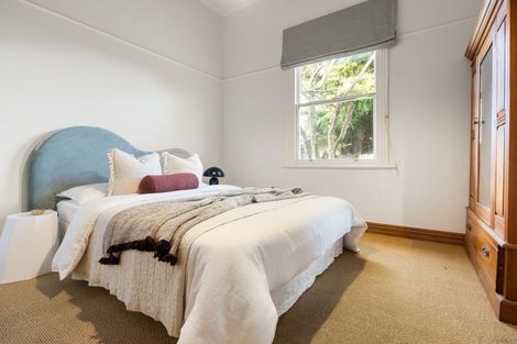 Photo of property in 31 Forest Lake Road, Forest Lake, Hamilton, 3200