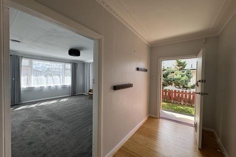 Photo of property in 61 Johnson Street, Milton, 9220