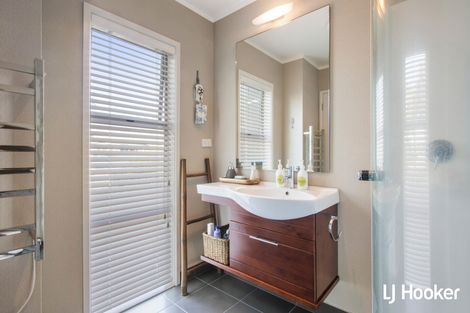 Photo of property in 4a Hillview Road, Waihi Beach, 3611