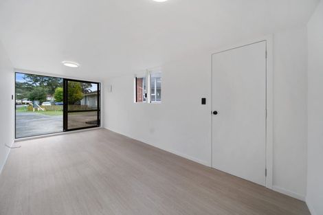 Photo of property in 15 Penderford Place, Mangere East, Auckland, 2024