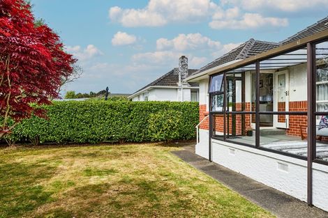 Photo of property in 8 Courtenay Road, Heretaunga, Upper Hutt, 5018