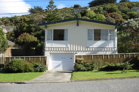 Photo of property in 143 Parkvale Road, Karori, Wellington, 6012