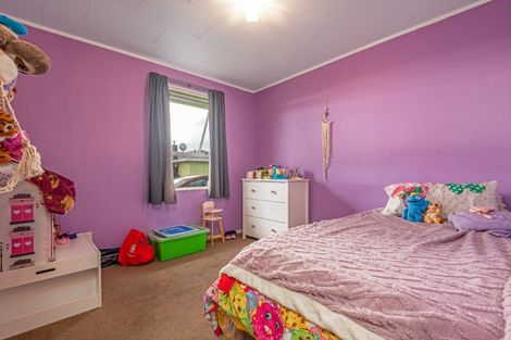 Photo of property in 80 Hedges Street, Sanson, 4817