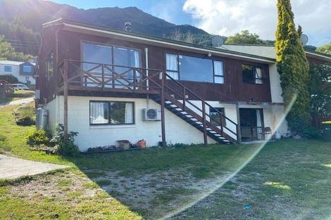 Photo of property in 16a Arawata Terrace, Fernhill, Queenstown, 9300