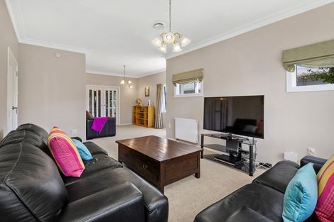 Photo of property in 17 Hathaway Avenue, Boulcott, Lower Hutt, 5010