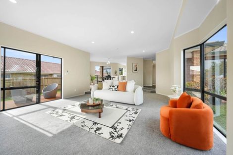 Photo of property in 172 Burswood Drive, Burswood, Auckland, 2013