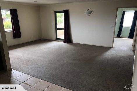 Photo of property in 1/80 Gunner Drive, Te Atatu Peninsula, Auckland, 0610