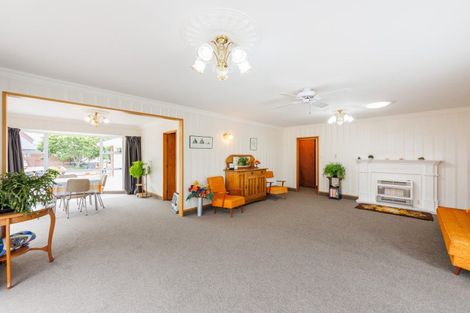 Photo of property in 12 Hind Place, Hokowhitu, Palmerston North, 4410