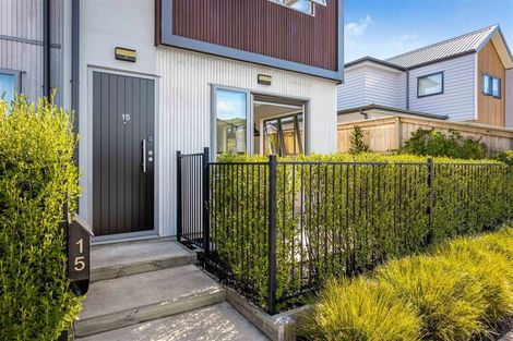 Photo of property in 15 Pakoro Close, Hobsonville, Auckland, 0618