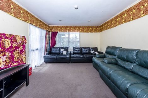 Photo of property in 8 Karepo Crescent, Ranui, Auckland, 0612