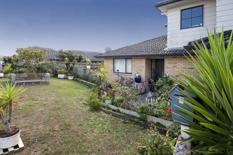 Photo of property in 7 Misty Valley Drive, Henderson, Auckland, 0612