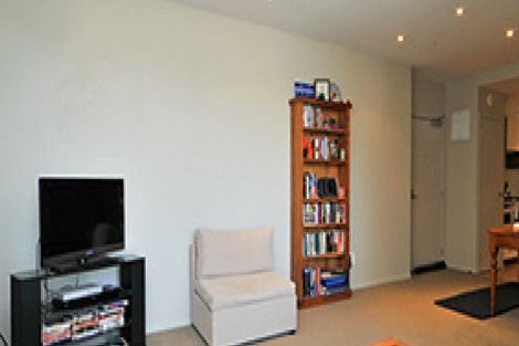 Photo of property in Trinity Apartments, 610/19 College Street, Te Aro, Wellington, 6011