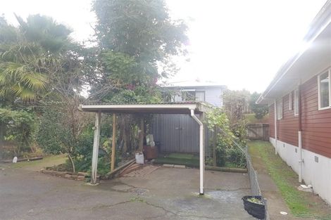 Photo of property in 35 Fruitvale Road, New Lynn, Auckland, 0600