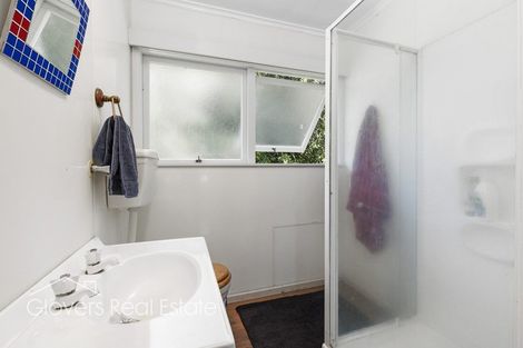 Photo of property in 21a Harrybrook Road, Green Bay, Auckland, 0604