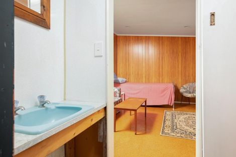 Photo of property in 16 Tamarisk Drive, Riversdale Beach, Masterton, 5872